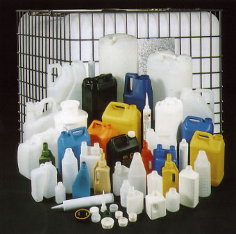 Plastic container fluorination